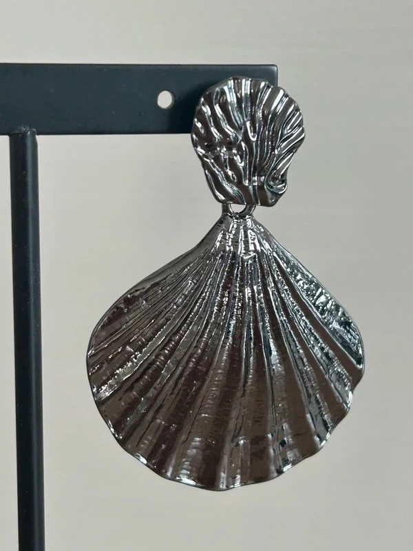 Pendientes de concha de verano en metal pintado – photo 3